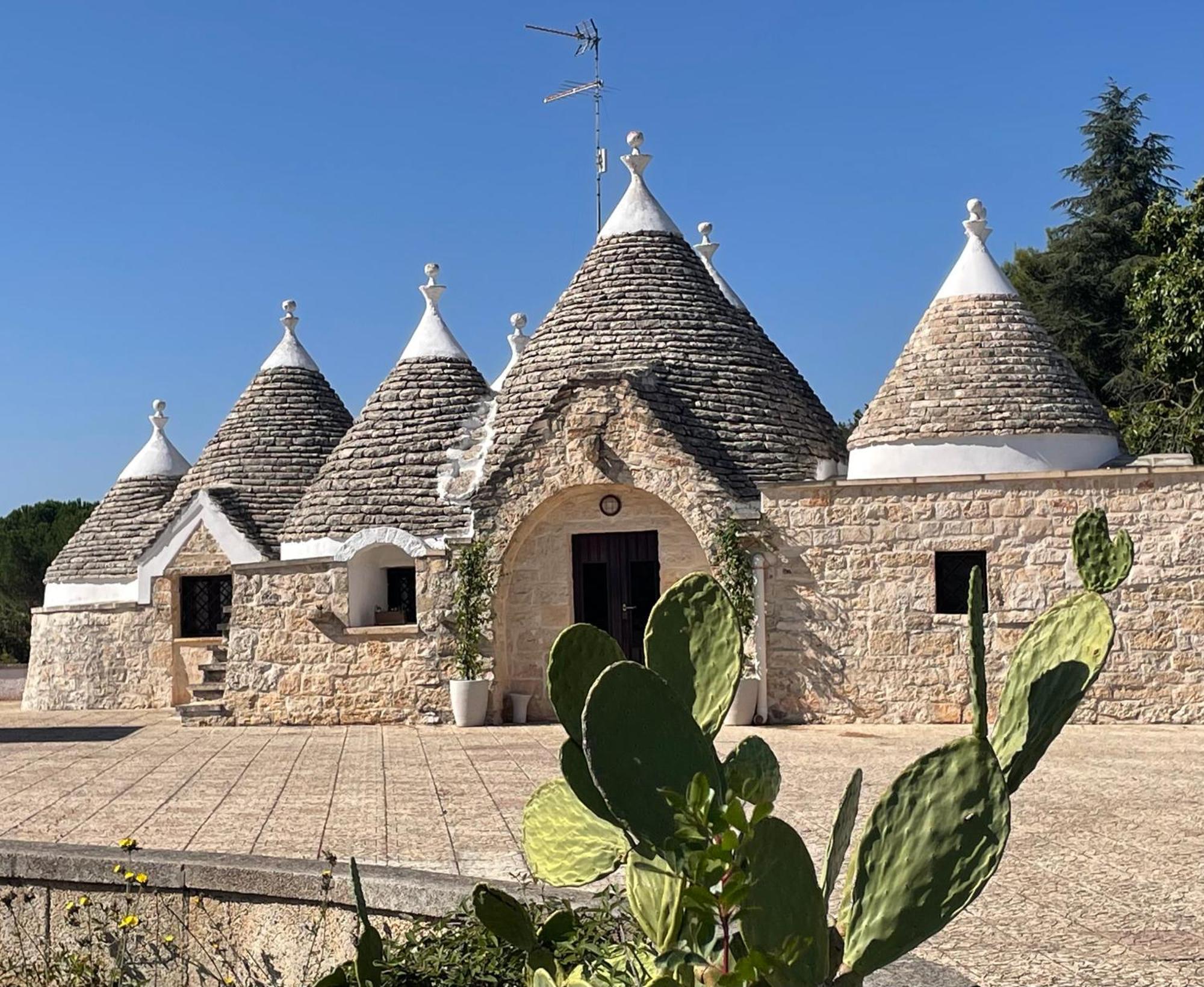הוילה מרטינה פרנקה Trulli Del Sole מראה חיצוני תמונה